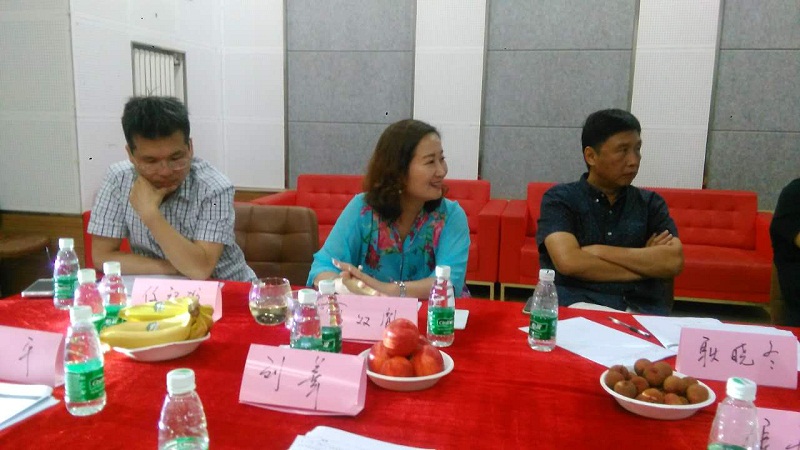 1467621754350278.jpg 图八:王双胤总裁灵性碰撞(左二).jpg